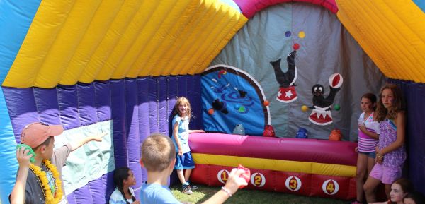 Circus Seal Toss - Image 3